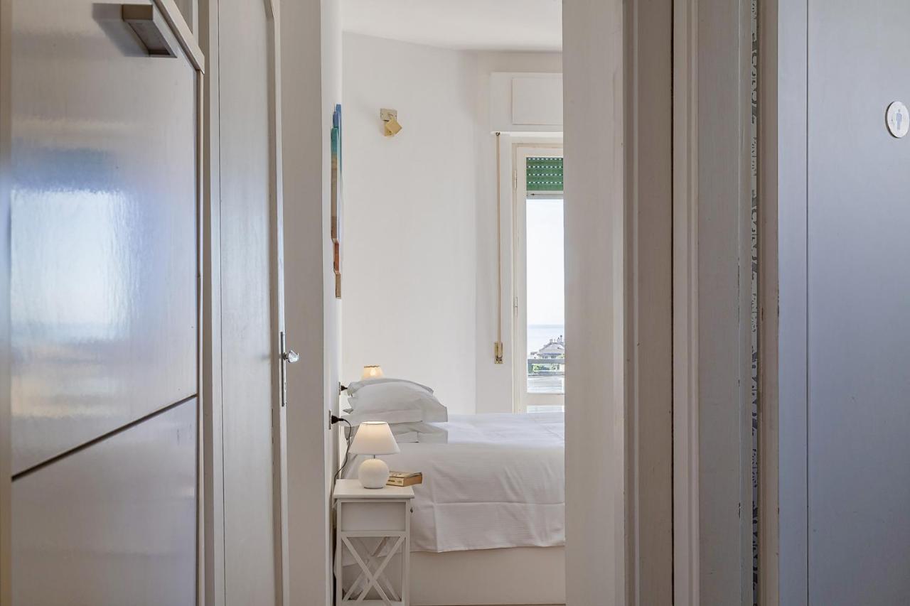 Homey Seaview Apartment By Wonderful Italy Genua Exterior foto